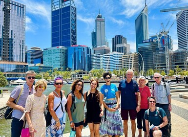 Perth: Art, History, and Culture 3-Hour Walking Tour