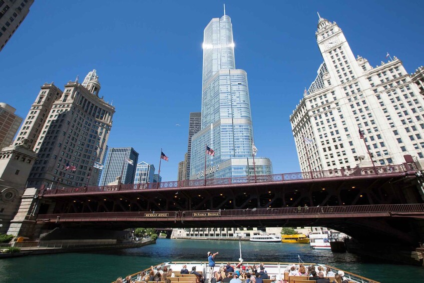 Picture 8 for Activity Chicago: City Minibus Tour with Optional Architecture Cruise