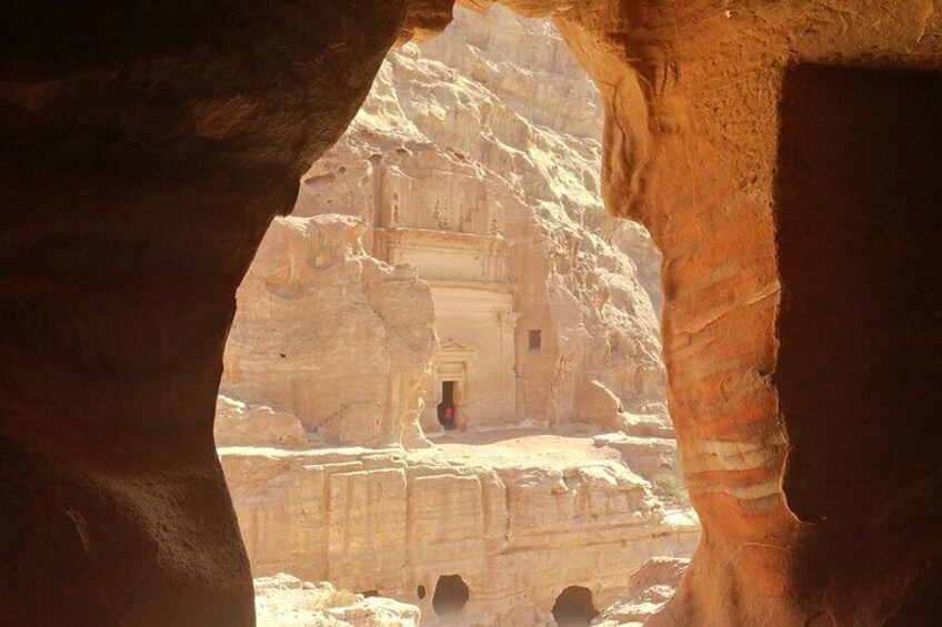 Private Petra Back Door Tour with Guide 