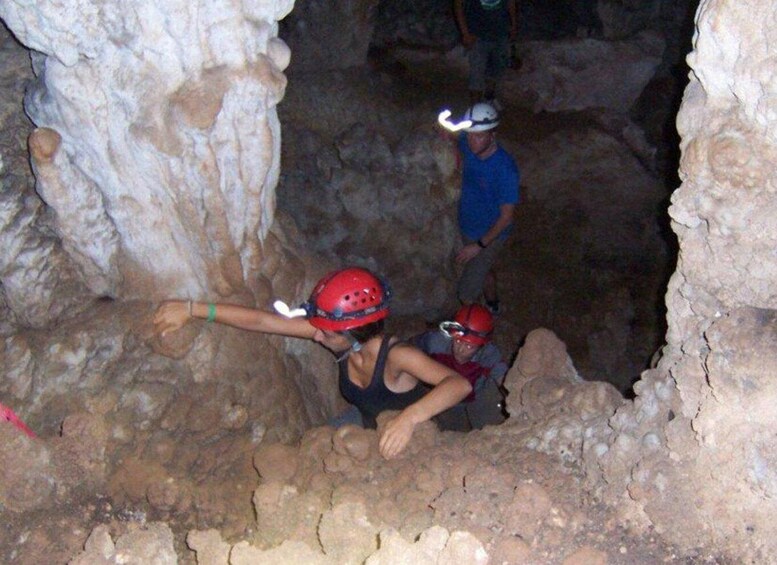 Picture 5 for Activity San Ignacio: Crystal Cave & Blue Hole National Park + Lunch