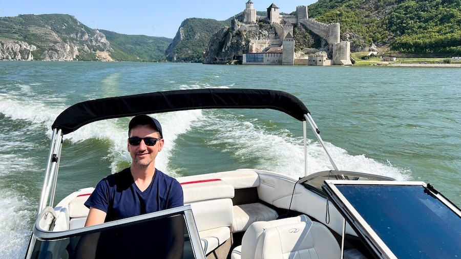 Belgrade: Golubac Fortress w/Iron Gate Speed Boat Ride