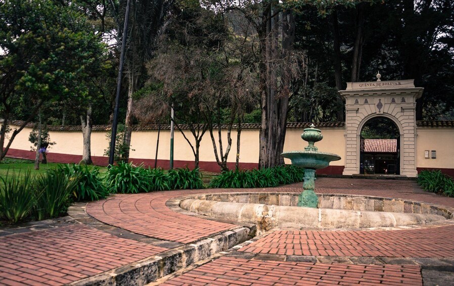 Picture 3 for Activity Bogotá: City Tour with Monserrate Hill