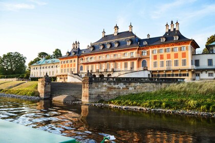 Dresden: Elbschifffahrt zum Schloss Pillnitz