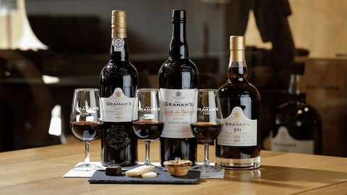 Porto: Tour di Graham's Port Lodge con degustazione di vini premium