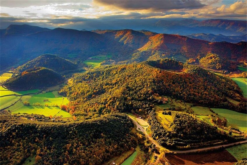 Girona: Volcano Area, Besalú, and Banyoles Lake Tour