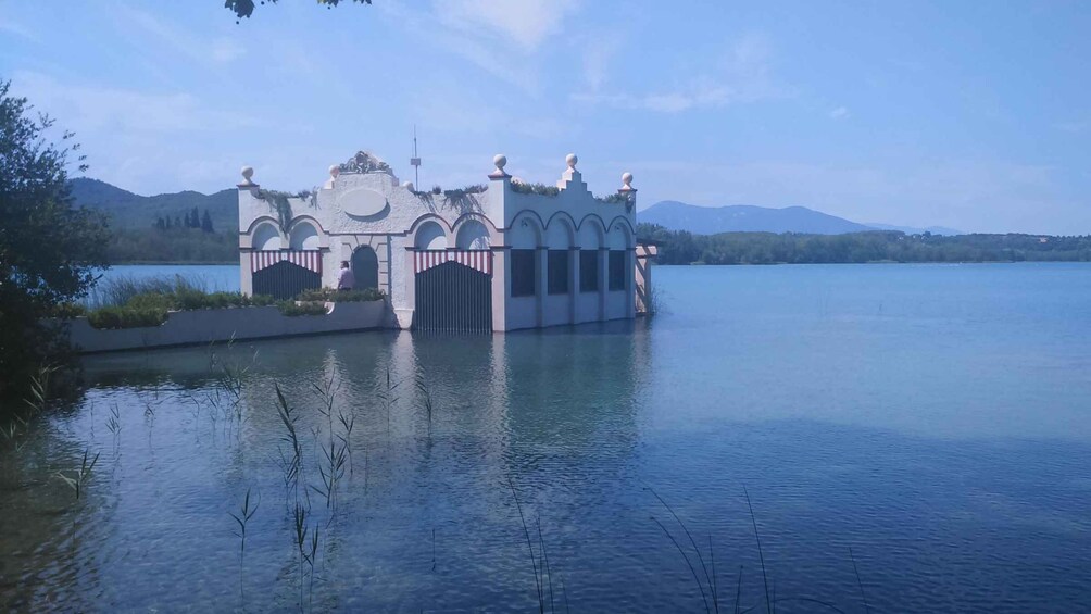 Picture 2 for Activity Girona: Volcano Area, Besalú, and Banyoles Lake Tour