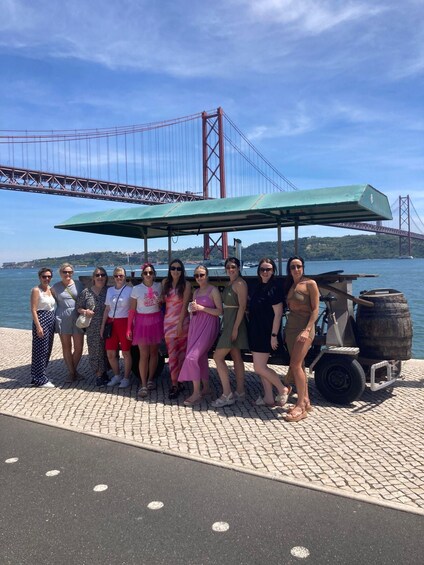 Picture 7 for Activity Lisbon: Guided City Bike Tour with Sangria