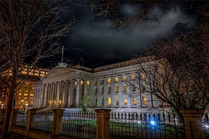 DC Ghost Tour: ความหวาดกลัวแห่งเขต Descent of the District
