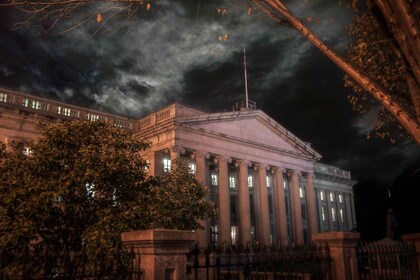 Washington, DC : Ghosts and Spirits Haunted Walking Tour