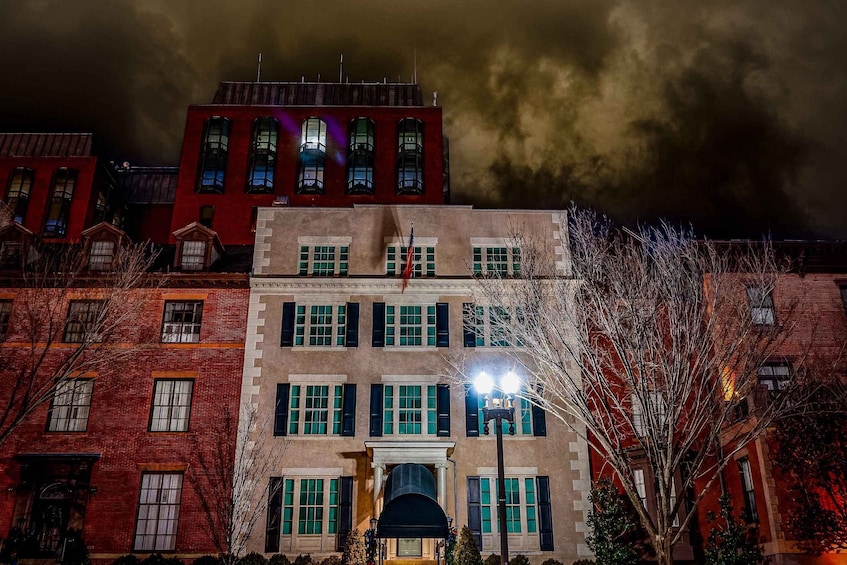 Washington, DC: Ghosts and Spirits Haunted Walking Tour