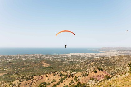 Chania: Paragliding Tandemflug