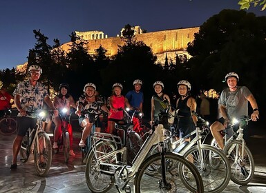 Atene: tour panoramico di 2 ore in bici elettrica dopo il tramonto