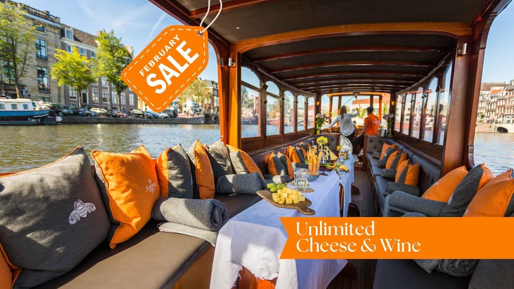 Amsterdam: Canal Cruise with Unlimited Cheese & Wine Option