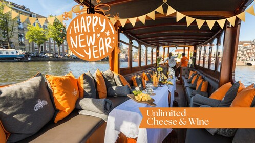 Amsterdam: Classic Boat Cruise with Cheese & Wine Option