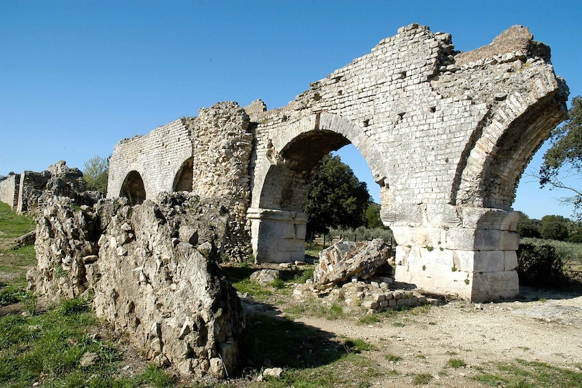 Picture 1 for Activity From Arles: Alpilles Regional Park Provence 4x4 Safari