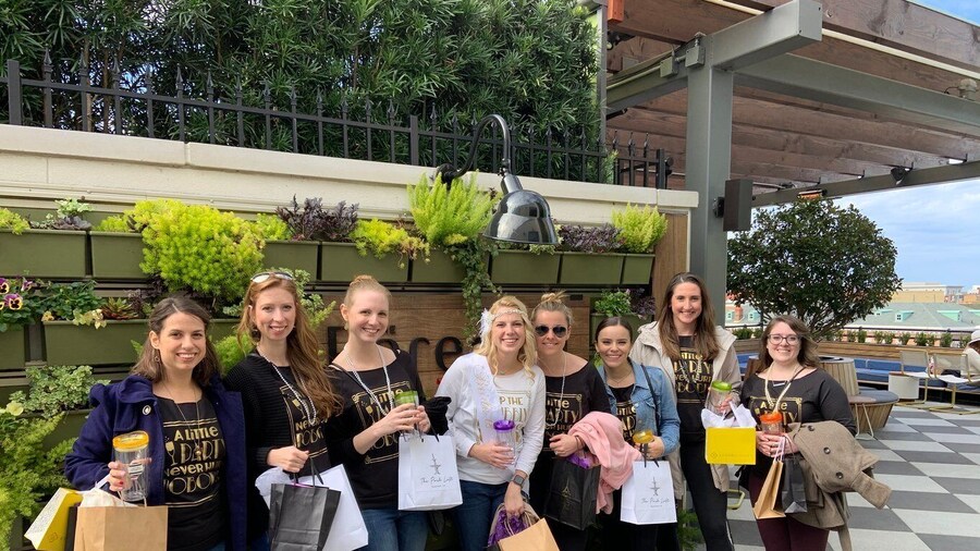 Savannah: Champagne and Shopping Guided Tour