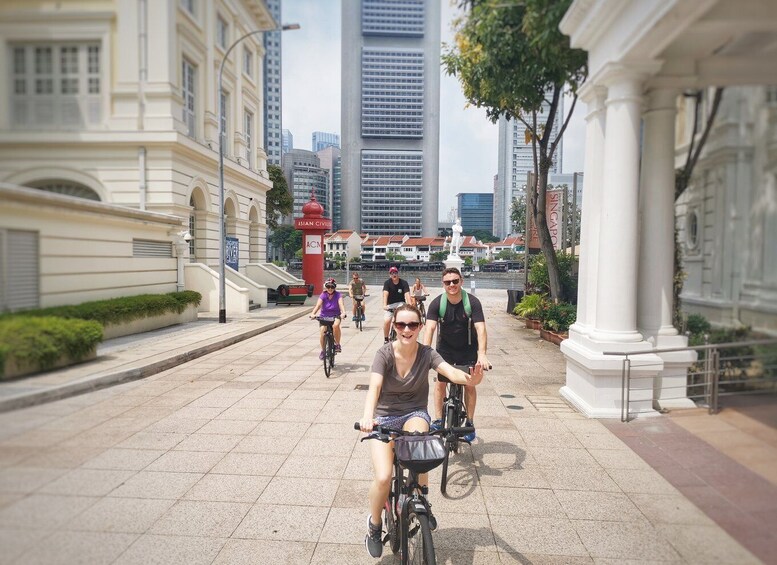 Picture 4 for Activity Singapore: Historical Half-Day Bike Tour