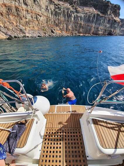 Picture 13 for Activity From Puerto de Mogán: Sailboat Trip with Food and Drinks