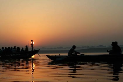 Varanasi: Båttur ved soloppgang