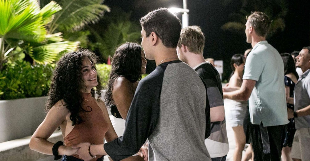 San Juan: Beginner's Puerto Rican Salsa Class