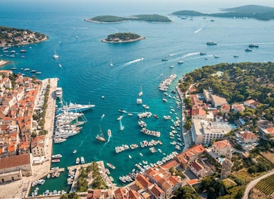 Från Trogir/ Split: Privat båttur till Hvar och Pakleniöarna