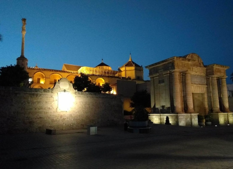 Picture 6 for Activity Córdoba Highlights Walking Tour