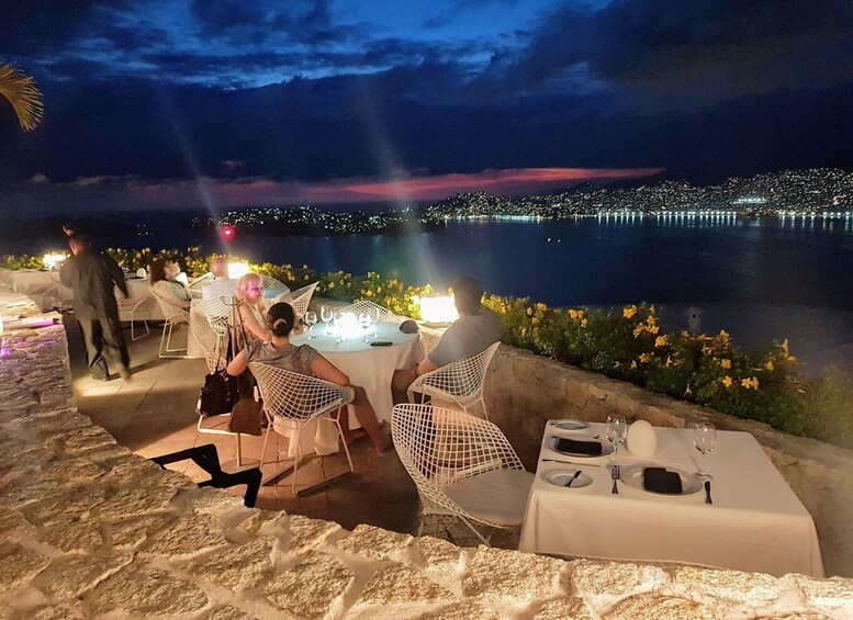 Picture 11 for Activity *Acapulco: Private Luxury Dinner, Drinks & High Cliff Divers