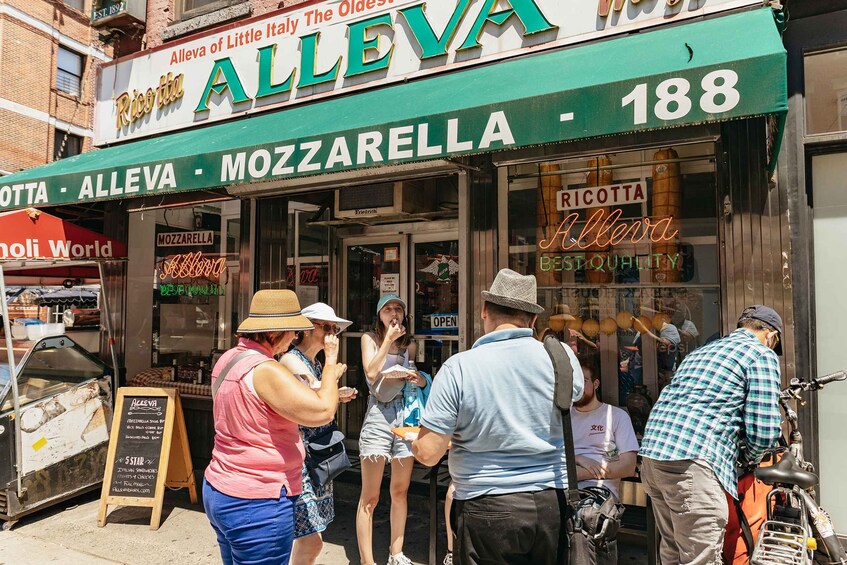 Picture 8 for Activity New York City: Little Italy Italian Food Tasting Tour