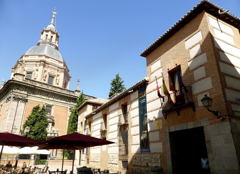 Picture 3 for Activity Madrid Historical Centre & Old Town Walking Tour in French