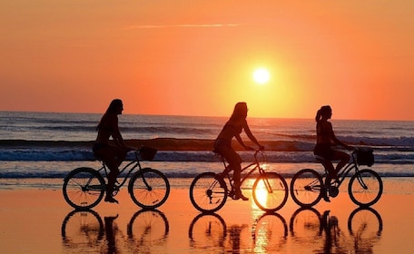 Maspalomas: visite touristique du coucher du soleil en vélo électrique ou v...