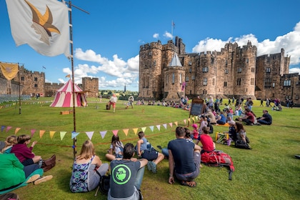 Full-Day Tour to the Scottish Borders & Alnwick Castle