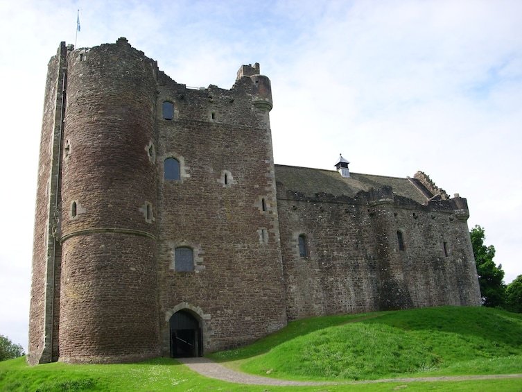 Outlander Filming Locations & Jacobite History Full-Day Tour