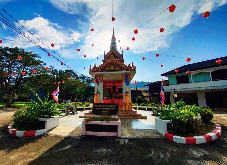 Picture 5 for Activity Ko Lanta: Old Town Sightseeing and National Park Tour