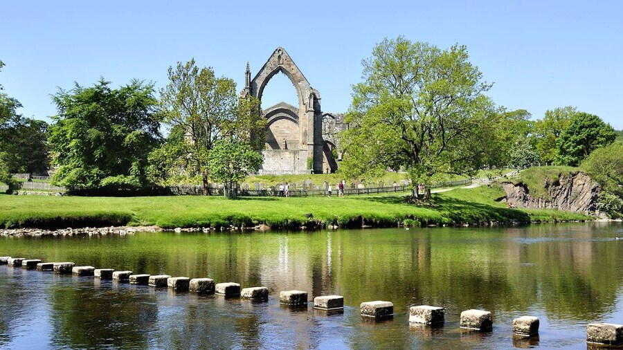 From York: Herriot and Yorkshire Dales Day Trip