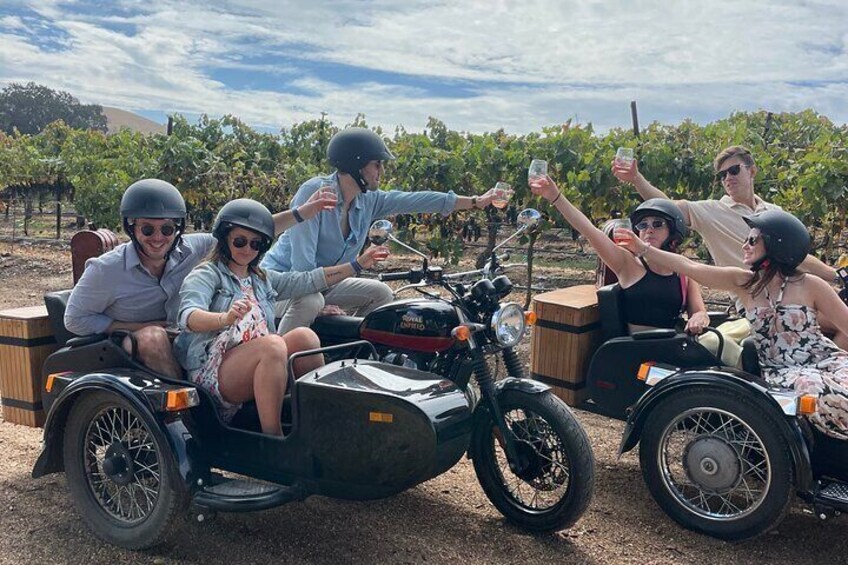 Good wine, great views, and even better company – Experience Paso Robles Magic youtself!