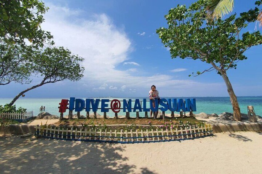 Full-Day Tour Island Hopping Snorkeling Mactan Cebu with Lunch