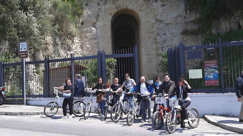Naples : Visite du parc archéologique de Pausilypon en vélo électrique