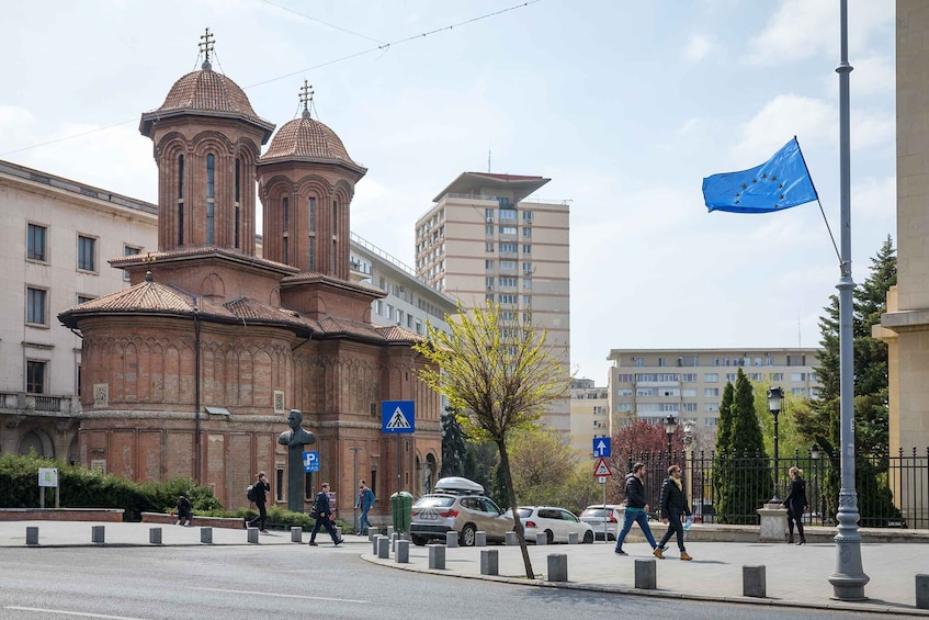 Picture 4 for Activity Bucharest: Old Town Walking Tour with Lunch included