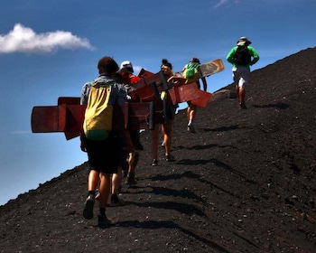 Leon: Volcano Board Adventure on Cerro Negro