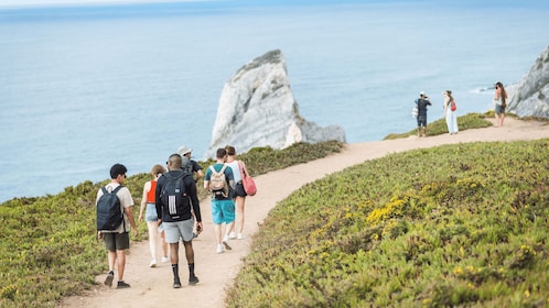 Sintra: Sunset Hike, Tapas & Wine at Secret Beach