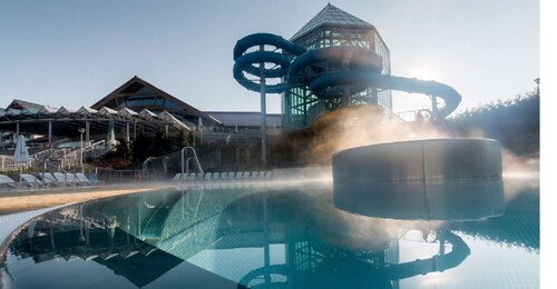 From Krakow: Transfer & Admission to Bukovina Thermal Baths