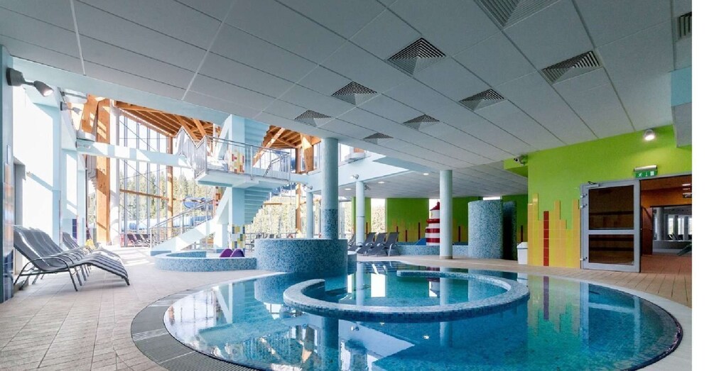 Picture 4 for Activity From Krakow: Transfer & Admission to Bukovina Thermal Baths