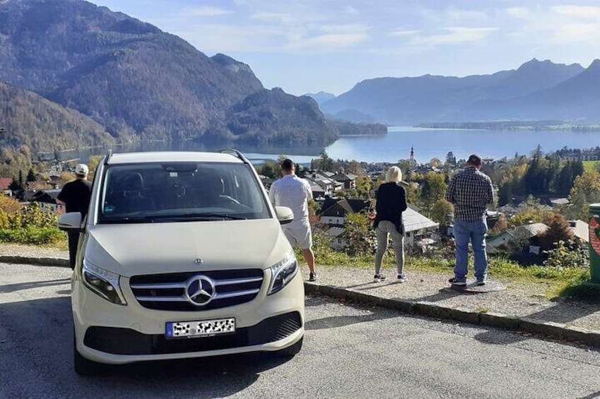 Full-Day Hallstatt and Salzburg Lake District Private Guided Tour