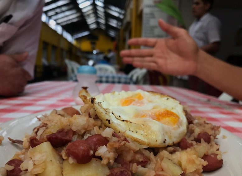 Bogotá: Colombian Breakfast Discovery Tour