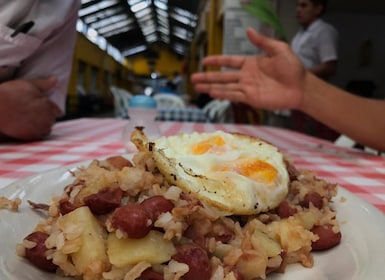 Bogotá: Colombian Breakfast Discovery Tour