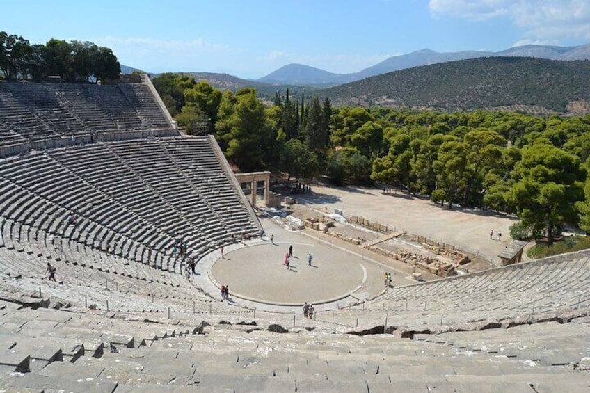 4 Day Iconic Greece Private Tour: Epidaurus, Mycenae, Olympia, Delphi, Meteora