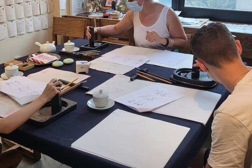 Create a Korean Calligraphy Scroll in Insadong Seoul