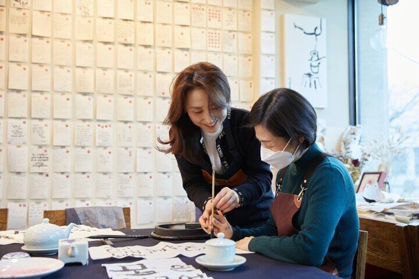 Create a Korean Calligraphy Scroll in Insadong Seoul