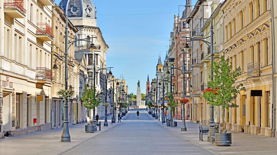 Lodz Old Town Manufaktura Highlights Private Walking Tour