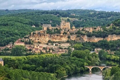 Sarlat: Private Tour to the Dordogne Valley